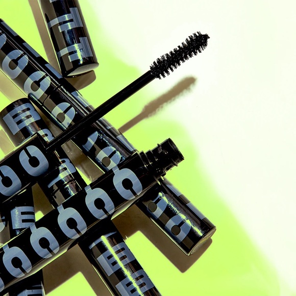 BEAUTY FOR CERTAIN | Whole Lotta Mascara | Tubing Mascara | Black (Brand New!) ✨ - Picture 4 of 12